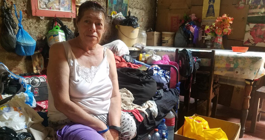 Doña Leo Siles, víctima de robo. Foto: Roberto Mora/Radio ABC Stereo Doña Leo Siles, víctima de robo. Foto: Roberto Mora/Radio ABC Stereo