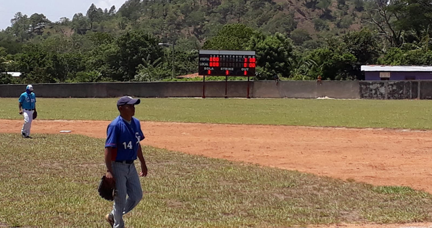 Anteriormente se instaló una pizarra eléctrica. Foto: Cortesía/Radio ABC Stereo Anteriormente se instaló una pizarra eléctrica. Foto: Cortesía/Radio ABC Stereo