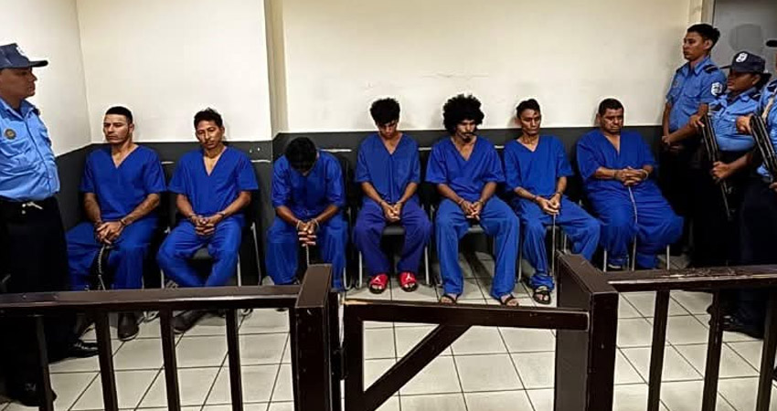 Acusados de abigeato y conductas afines.  Foto: Cortesía / Radio ABC Stereo