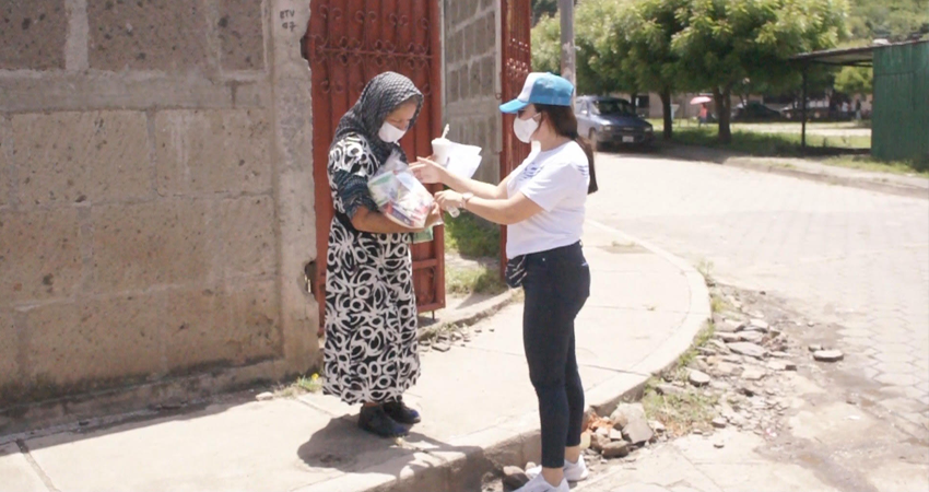 Familias con necesidades económicas fueron las beneficiadas. Foto: Juan Fco. Dávila/Radio ABC Stereo Familias con necesidades económicas fueron las beneficiadas. Foto: Juan Fco. Dávila/Radio ABC Stereo