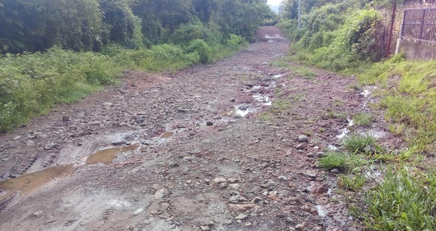 Los lugareños demandan que se le brinde mantenimiento con frecuencia a la carretera. Foto: Cortesía/Radio ABC Stereo Los lugareños demandan que se le brinde mantenimiento con frecuencia a la carretera. Foto: Cortesía/Radio ABC Stereo