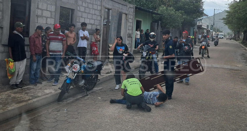 El lesionado fue atendido por Bomberos Voluntarios de Ocotal. Foto: Cortesía/Radio ABC Stereo El lesionado fue atendido por Bomberos Voluntarios de Ocotal. Foto: Cortesía/Radio ABC Stereo