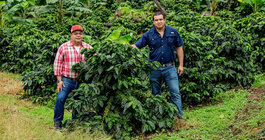 Rubén Poveda y Reiner Molina. Foto: Cortesía Rubén Poveda y Reiner Molina. Foto: Cortesía