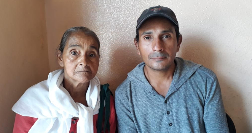 Doña Alejandra Lagos y su hijo Mario Blandón. Foto: Martha Celia Hernández/Radio ABC Stereo Doña Alejandra Lagos y su hijo Mario Blandón. Foto: Martha Celia Hernández/Radio ABC Stereo