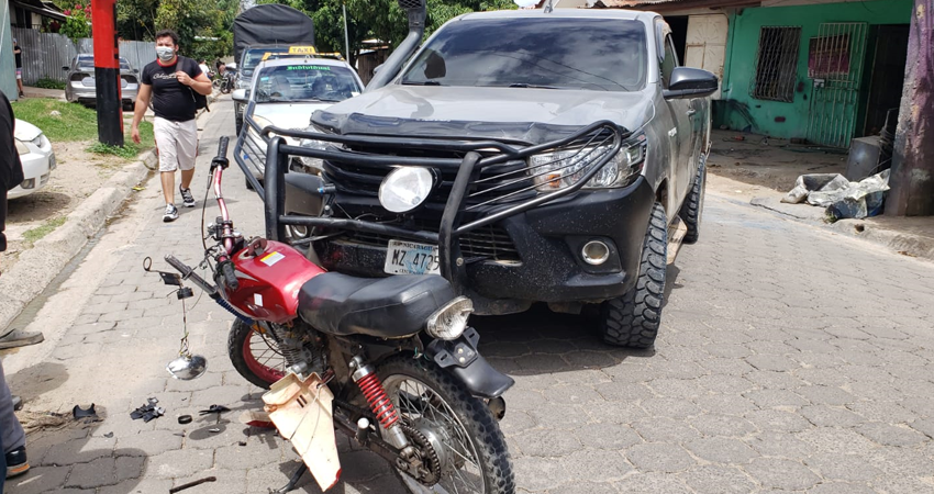 La motocicleta era conducida por un menor de 13 años de edad. Foto: José Enrique Ortega/Radio ABC Stereo La motocicleta era conducida por un menor de 13 años de edad. Foto: José Enrique Ortega/Radio ABC Stereo
