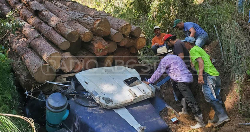 El accidente ocurrió en la comunidad Aguas Calientes. Foto: Cortesía/Radio ABC Stereo El accidente ocurrió en la comunidad Aguas Calientes. Foto: Cortesía/Radio ABC Stereo