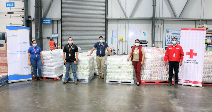 Los paquetes fueron elaborados por personal de la Cruz Roja. Foto: Cortesía Los paquetes fueron elaborados por personal de la Cruz Roja. Foto: Cortesía