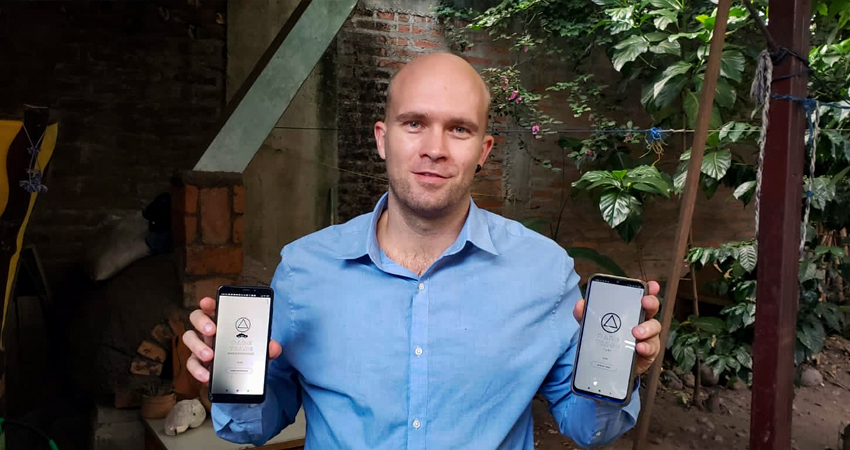 Theo Zulu, uno de los creadores de la app "Dale Viaje". Foto: José Enrique Ortega/Radio ABC Stereo