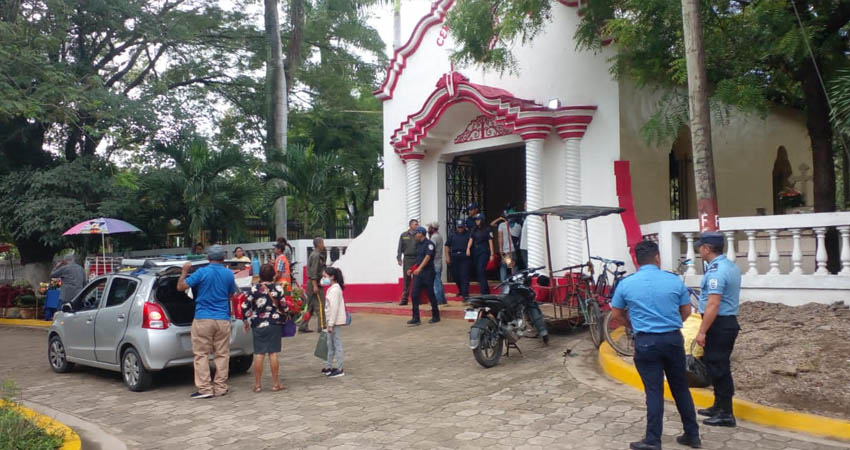Cementerio de Ocotal. Foto: Marvin Gadea Cementerio de Ocotal. Foto: Marvin Gadea