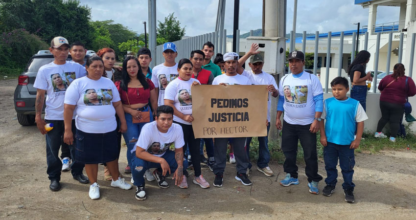 Familiares de la víctima piden justicia. Foto: Marvin Gadea/Radio ABC Stereo