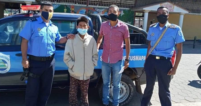 Ángel (de suéter) fue encontrado en San Isidro, Matagalpa. Foto: Cortesía Ángel (de suéter) fue encontrado en San Isidro, Matagalpa. Foto: Cortesía