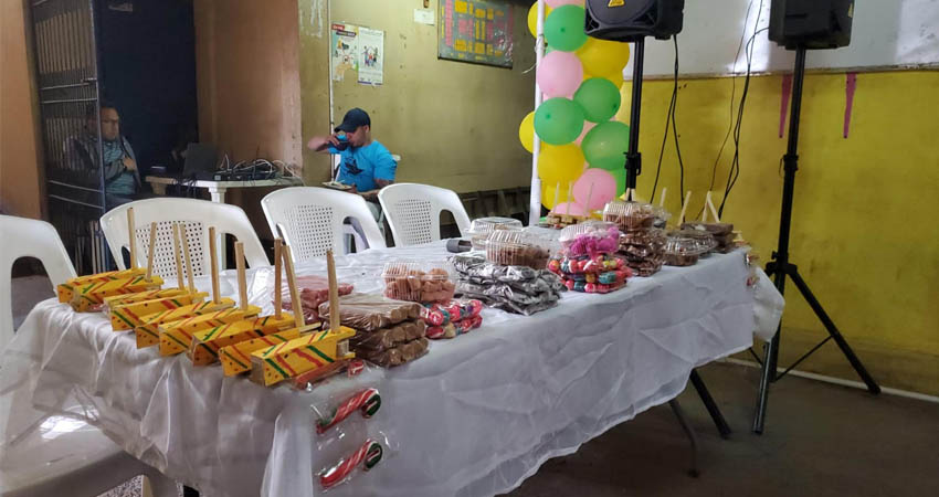 Feria en el mercado el mercado Alfredo Lazo. Foto: José Enrique Ortega/Radio ABC Stereo Feria en el mercado el mercado Alfredo Lazo. Foto: José Enrique Ortega/Radio ABC Stereo