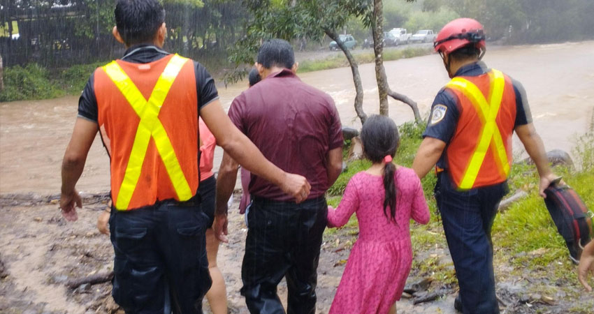 Las lluvias provocan que los ríos de la zona aumenten su caudal. Foto: Cortesía / Radio ABC Stereo