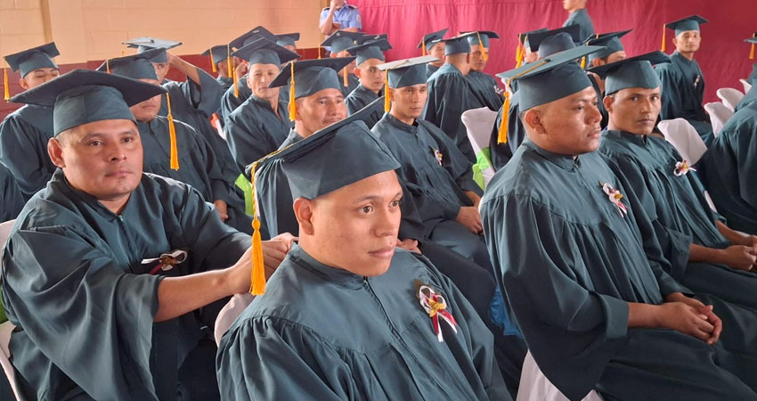 Reos graduados del Sistema Penitenciario de Estelí. Foto: Cortesía/Radio ABC Stereo Reos graduados del Sistema Penitenciario de Estelí. Foto: Cortesía/Radio ABC Stereo