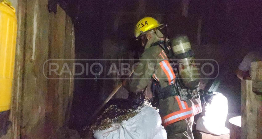 Miembros del cuerpo de bomberos relataron haber atendido tres incendios en un mismo día. Foto: José Enrique Ortega/Radio ABC Stereo