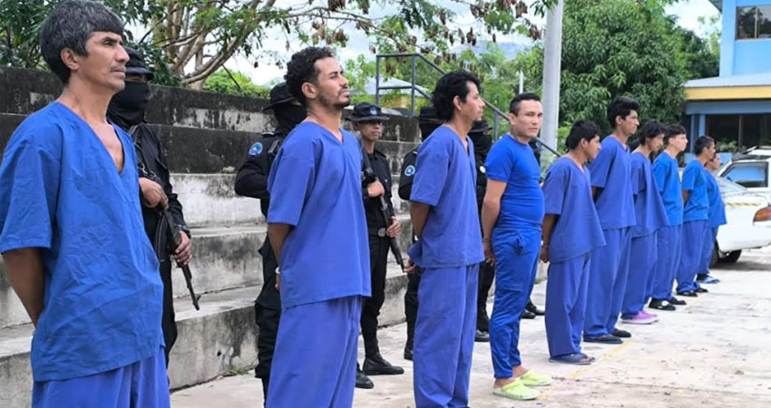 Cinco de los detenidos están acusados de robo con intimidación. Foto: Cortesía Cinco de los detenidos están acusados de robo con intimidación. Foto: Cortesía